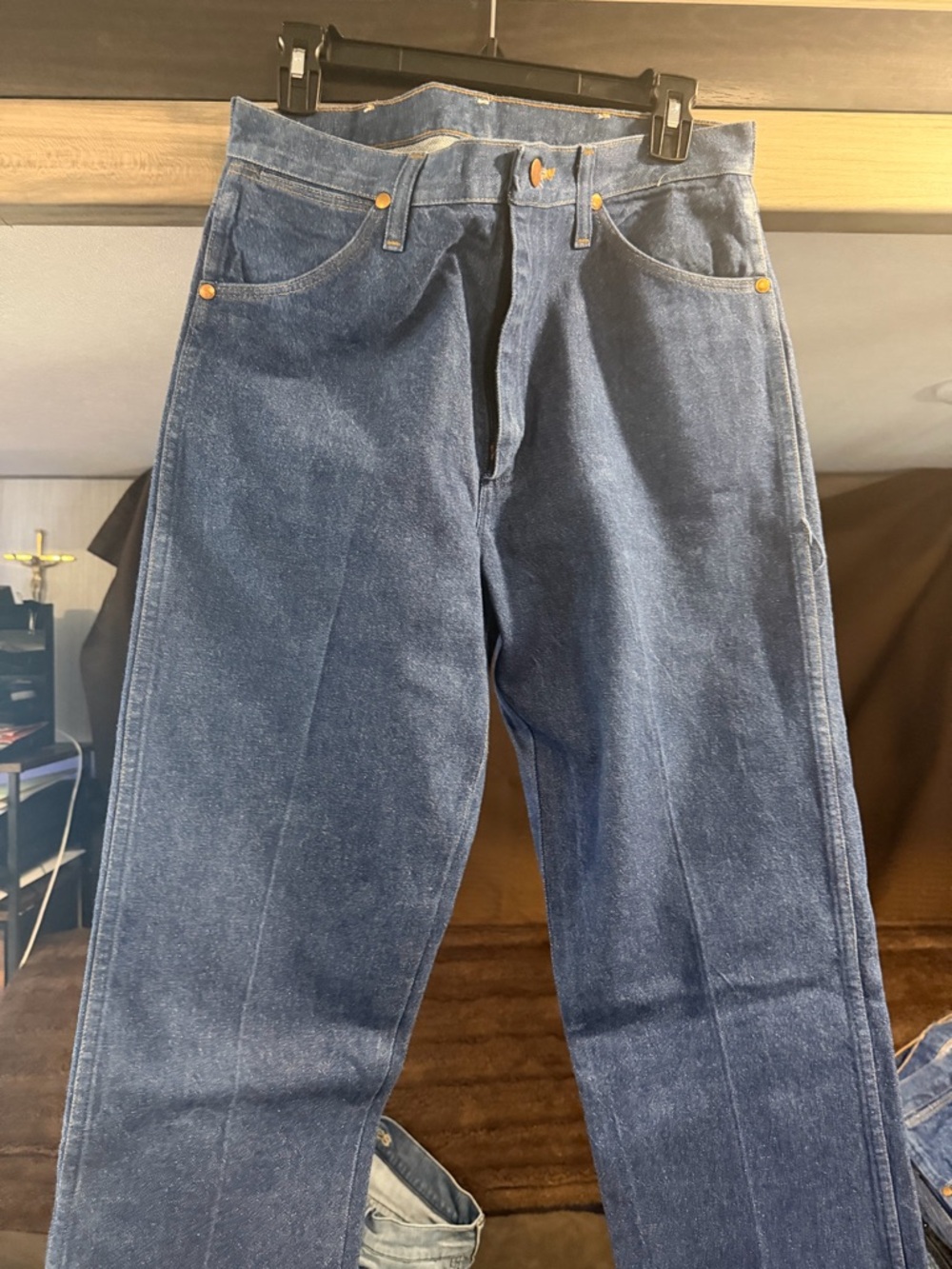 Wrangler Men’s Straight Leg Jeans in Deep Blue Denim 13 MWZ LIKE NEW